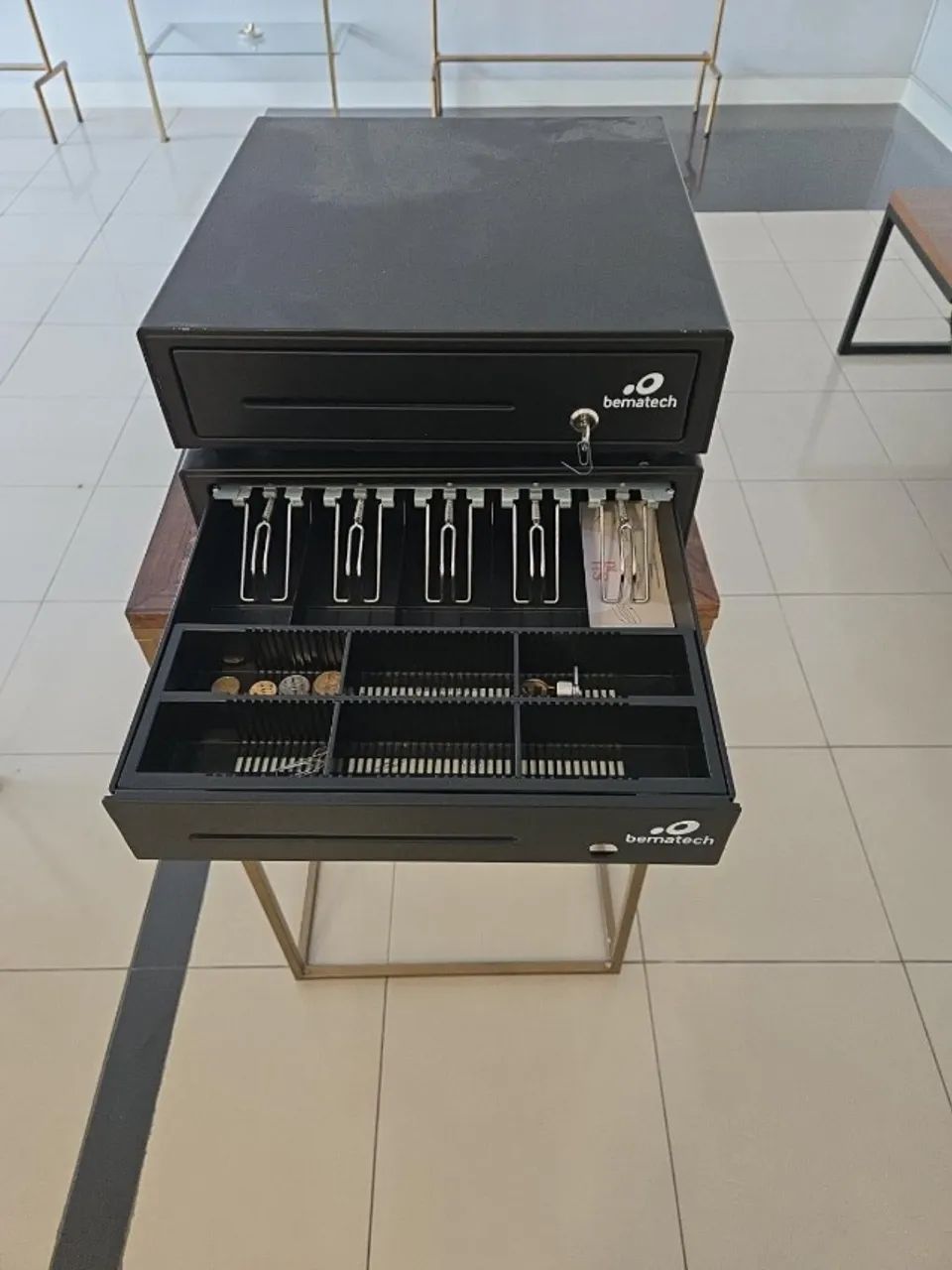 Kit 2 gavetas de dinheiro Bematech para PDV - retirada em Campinas