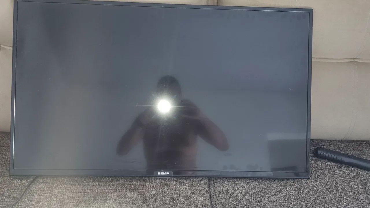 Smartv 43 semp sem imagem  - Foto 5