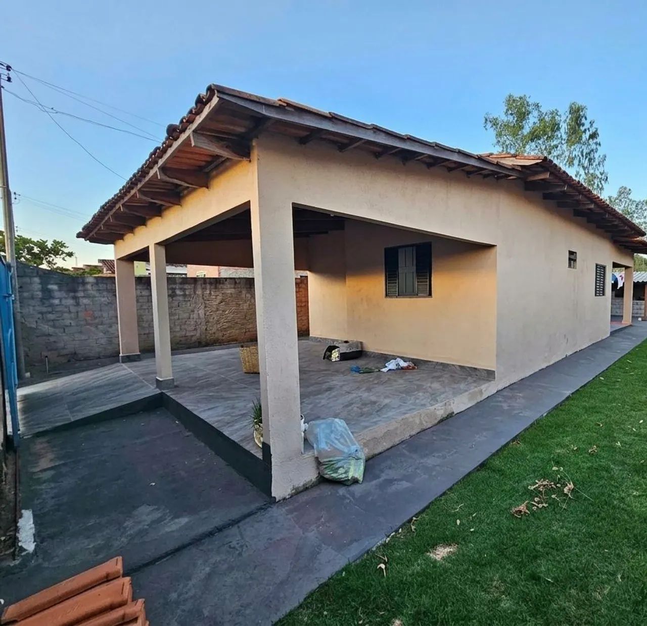 // VENDO CASA NO GOIABAL