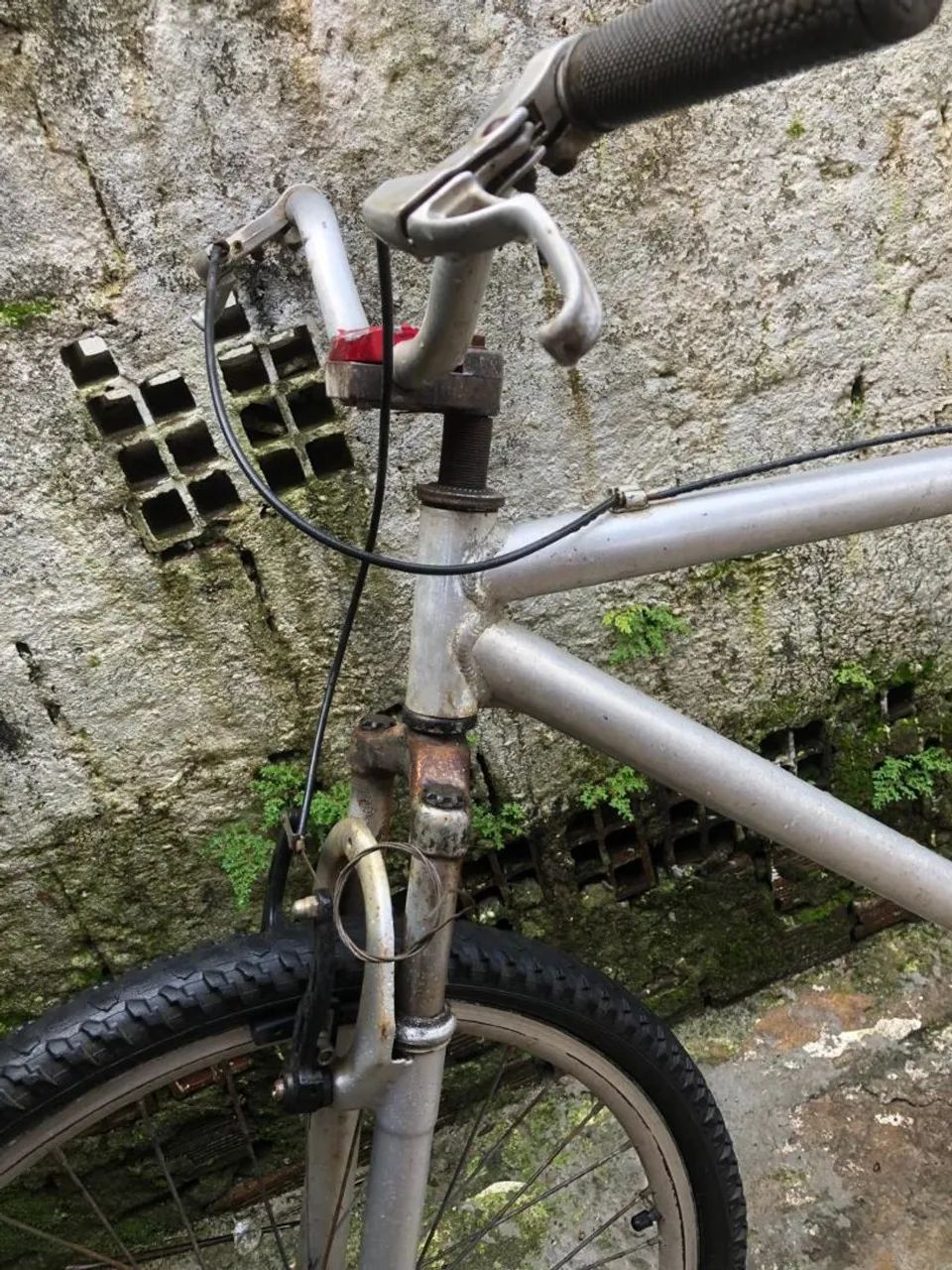 Bicicleta de Alumínio aro 26 - Foto 2