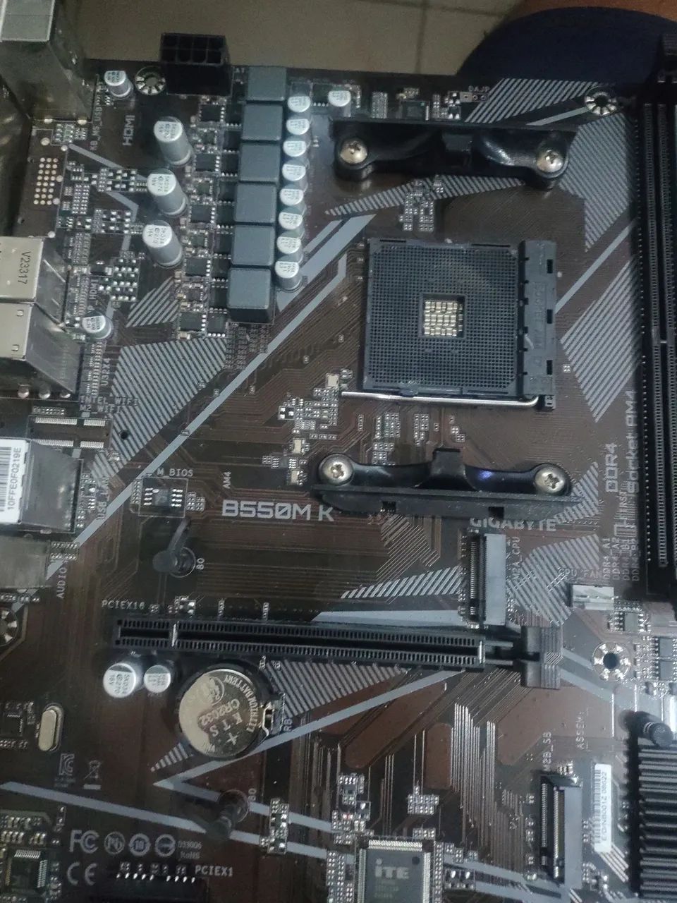 Placa mãe Gigabyte B550m K  - Foto 5