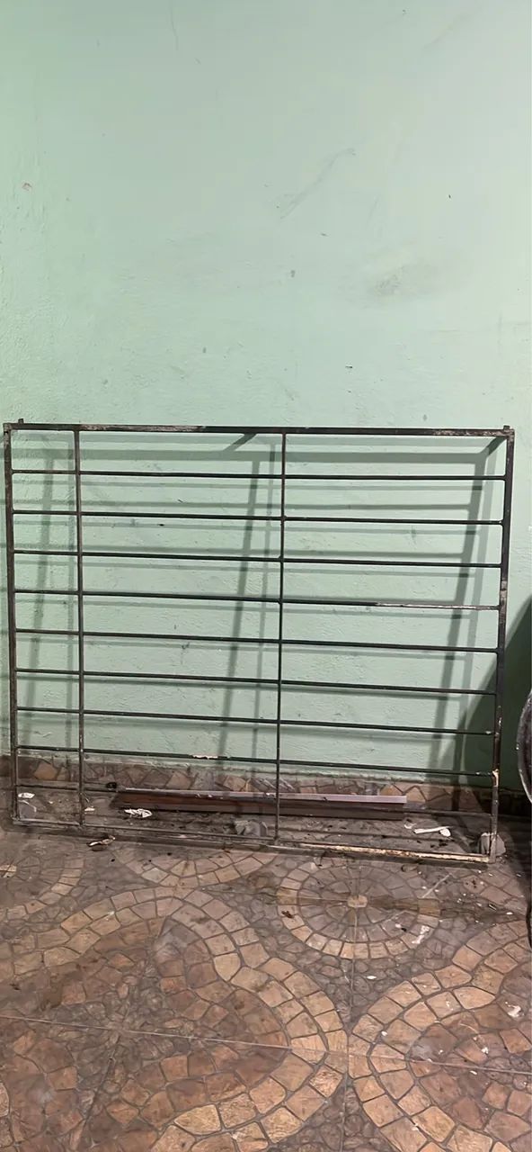 Vendo grade de ferro por 80 reais  - Foto 2