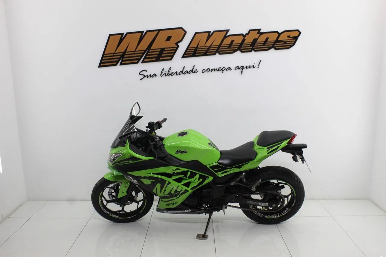 KAWASAKI NINJA 300 - Foto 3