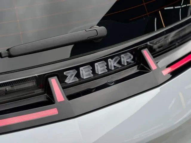 Zeekr X Flagship Flagship (elétrico), foto 6 de 20