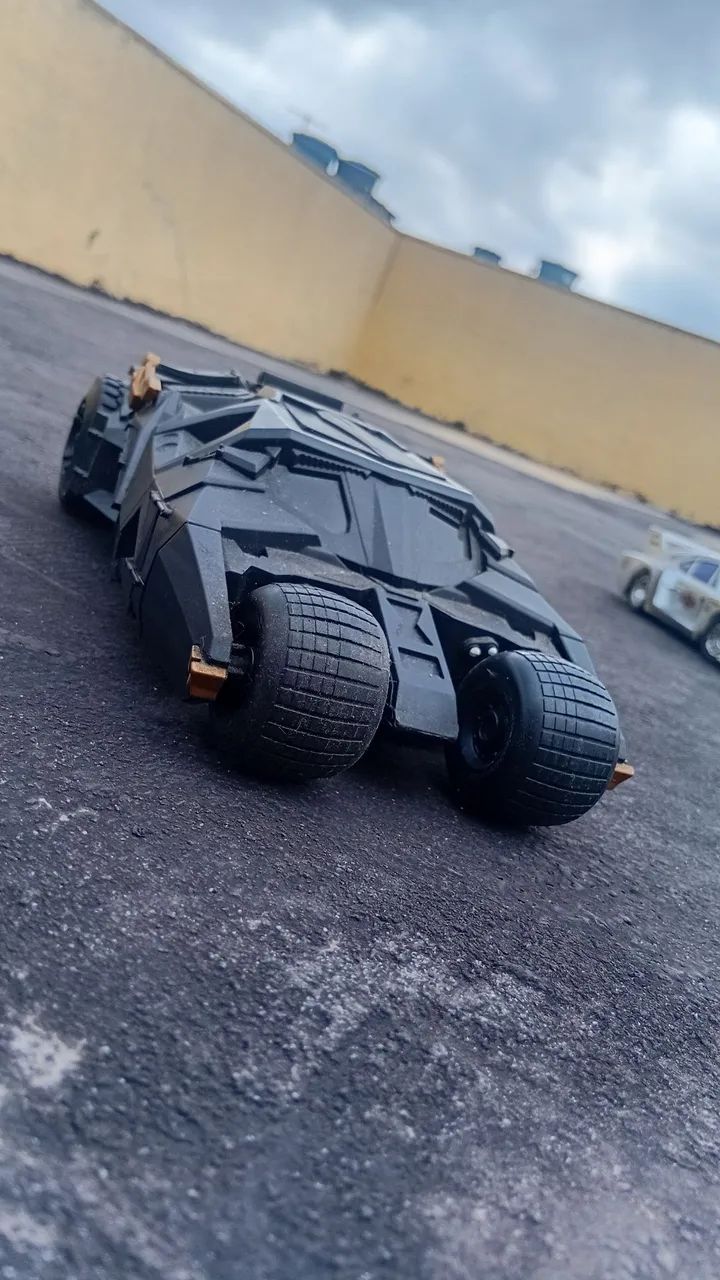 Batmovel com boneco