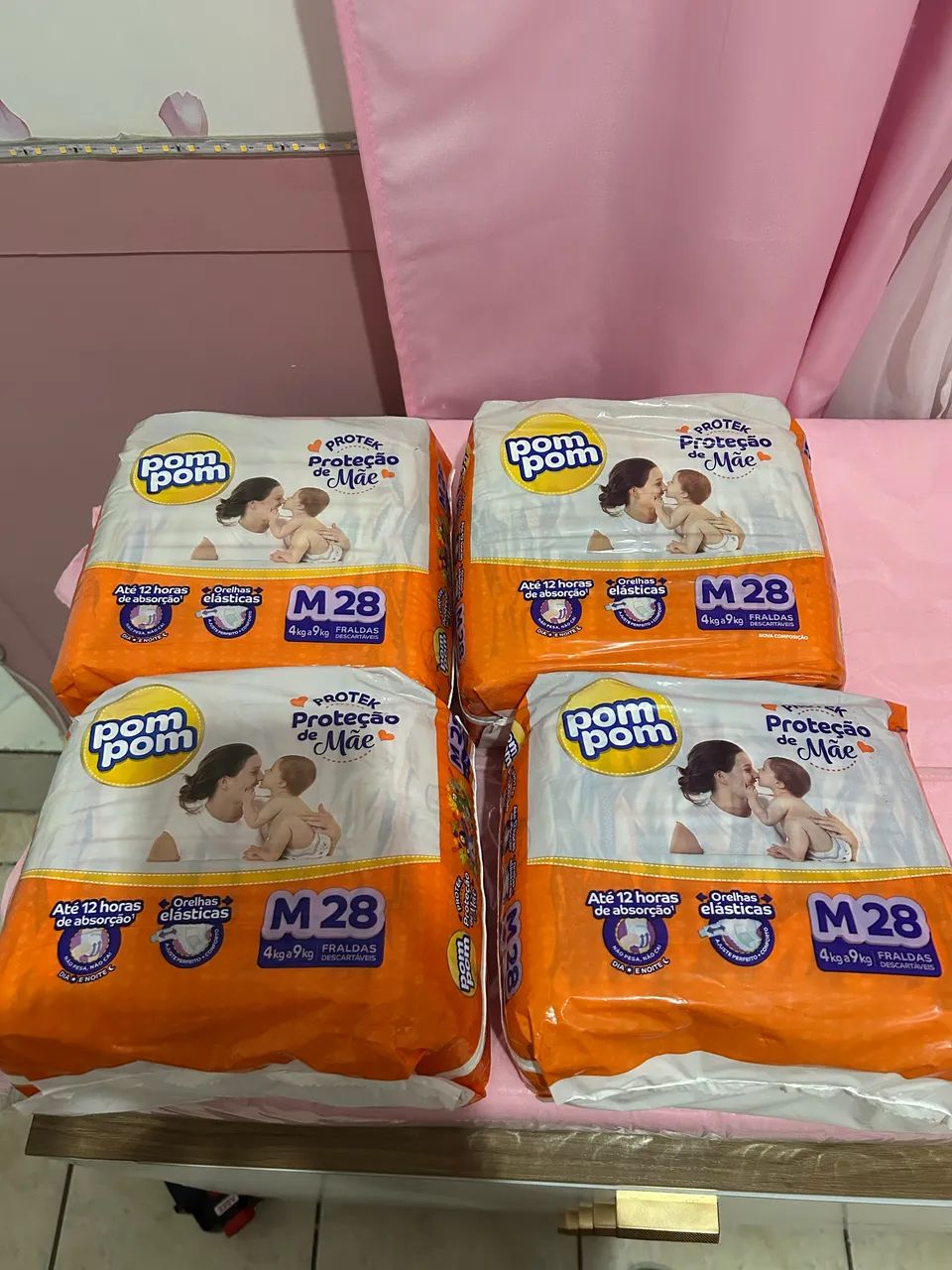 Kit 4 fralda M pompom 28 unidade 