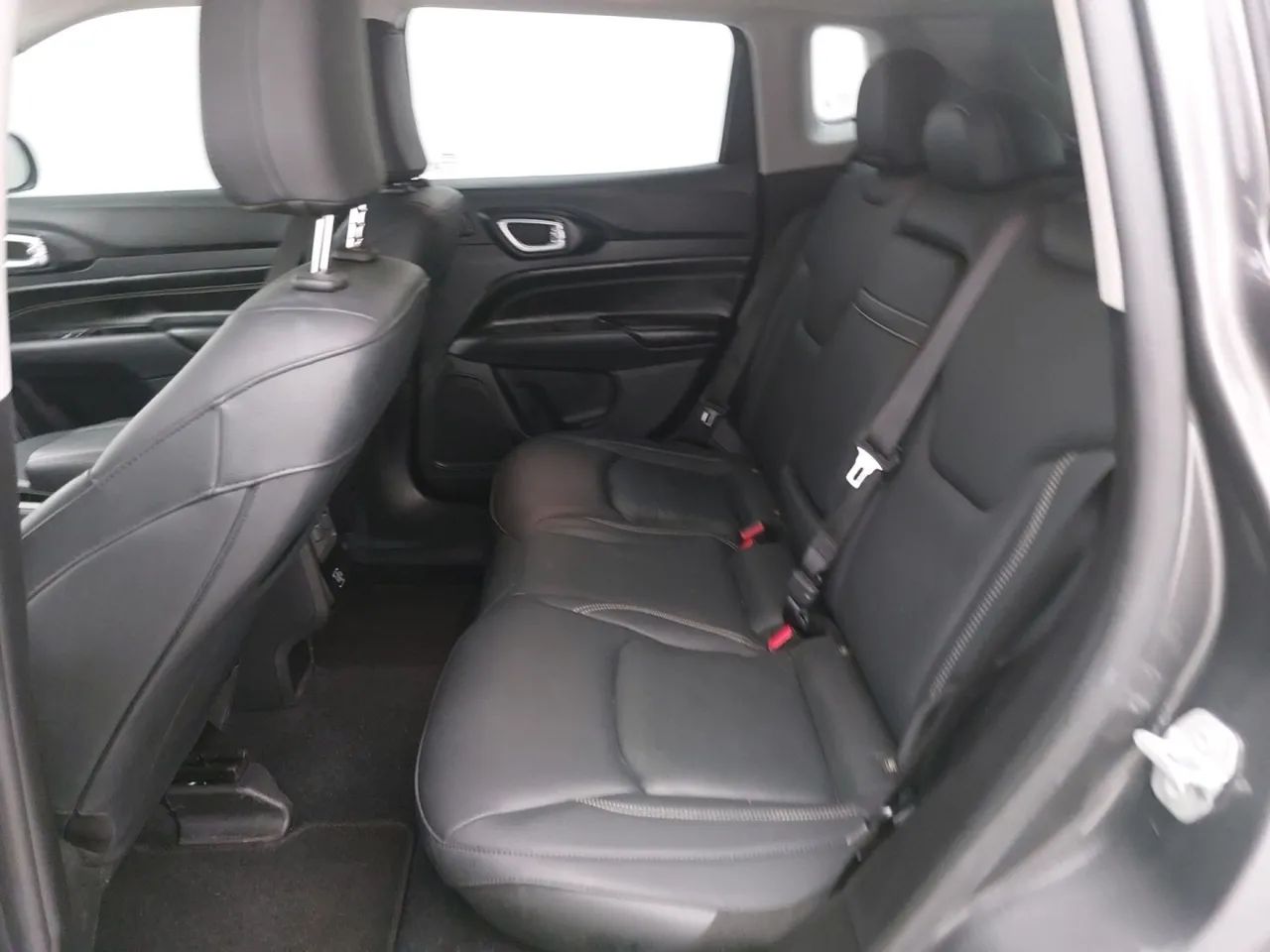 Jeep Compass LONG. T270 1.3 TB 4x2 Flex Aut., foto 17 de 18