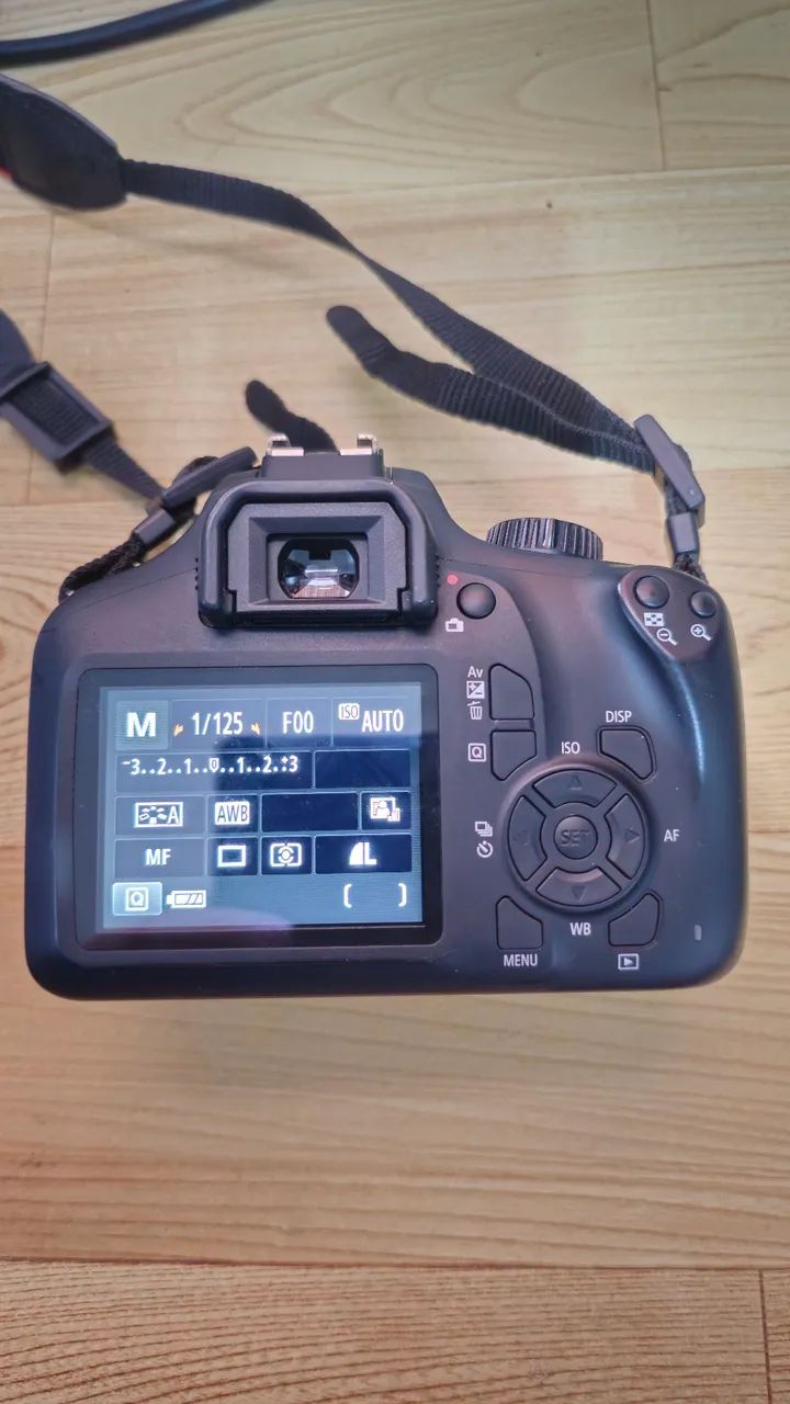 Canon T100 - Foto 2