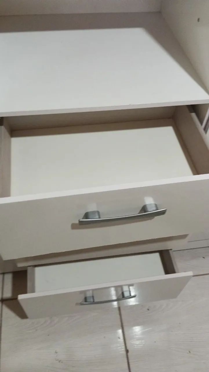 Guarda roupa Branco Seminovo - Foto 4