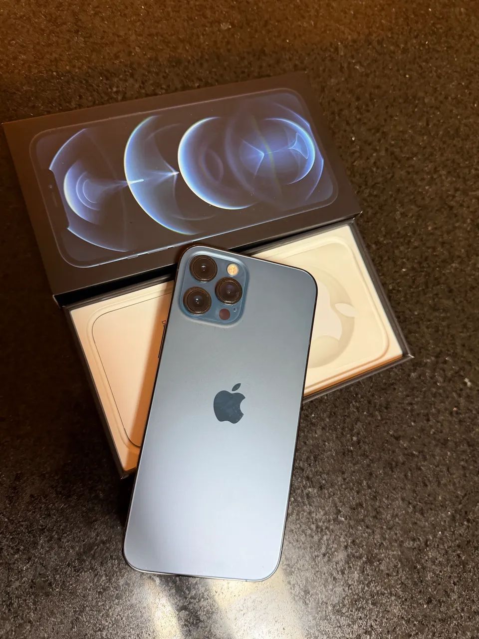 Apple iPhone12 ProMax 256GB シルバー 本体 82% iPhone 12 Promax 256gb - Celulares e Smartphones - Novo Horizonte
