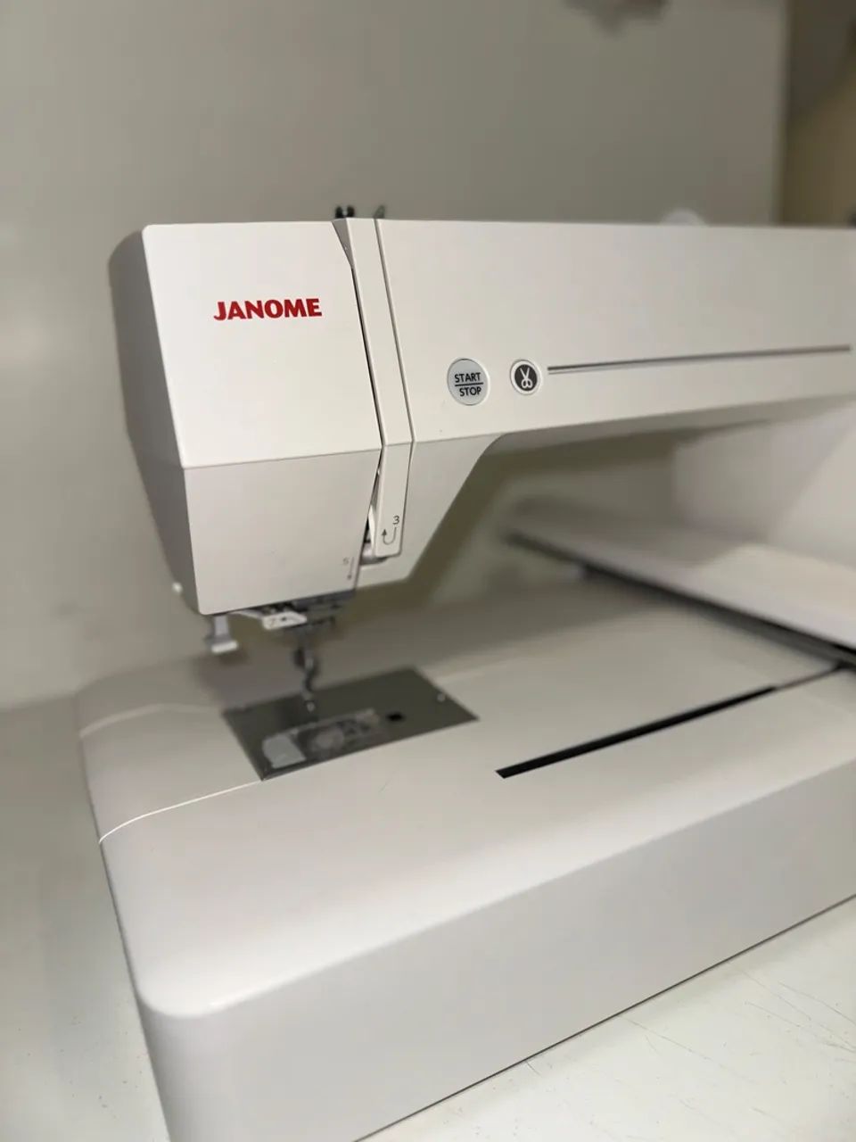 MÁQUINA DE BORDAR JANOME 550e - Foto 2