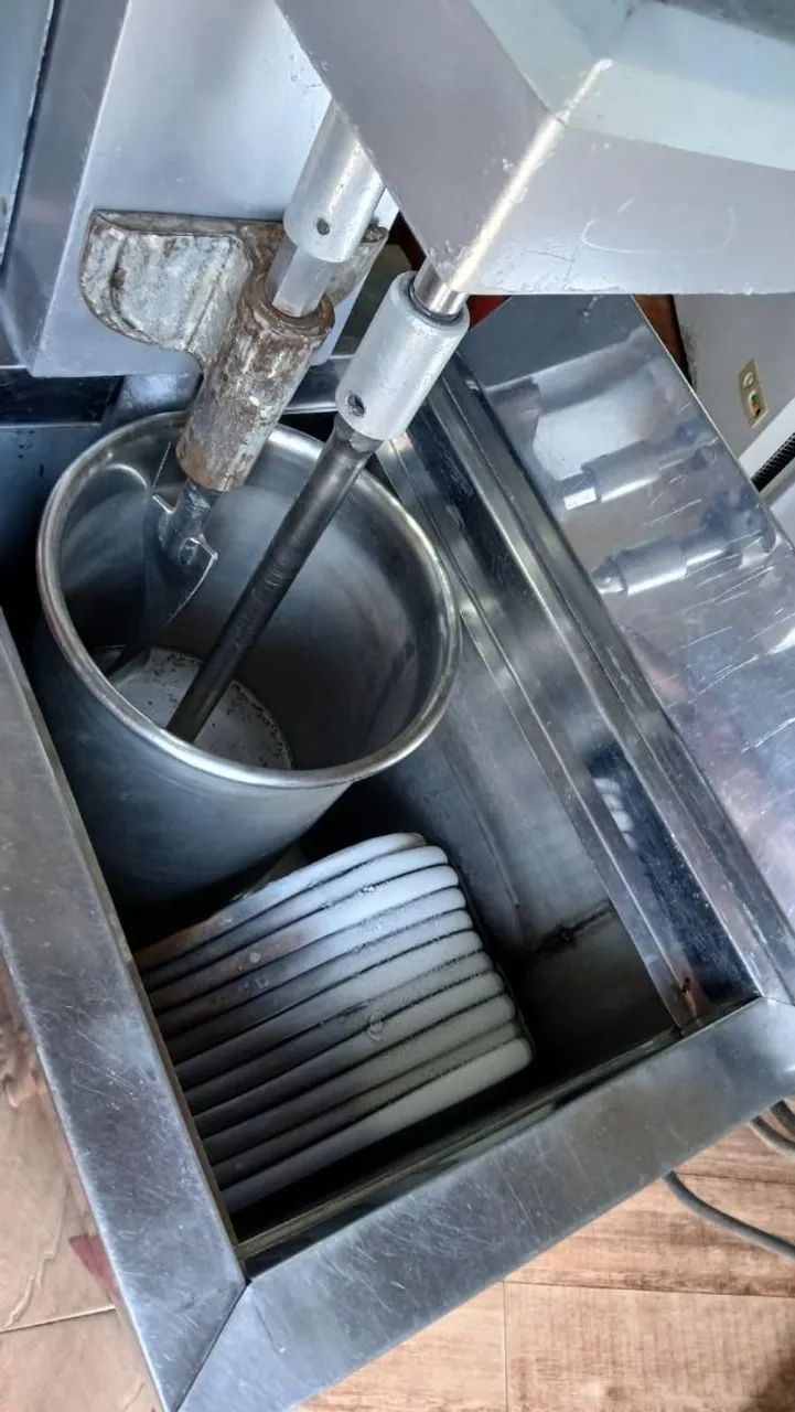 MÁQUINA DE SORVETE E PICOLÉ  - Foto 2