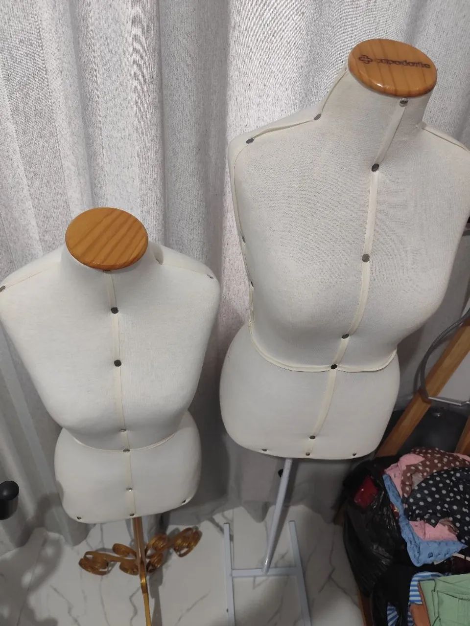 Manequim feminino para loja - ótimo estado - Foto 2