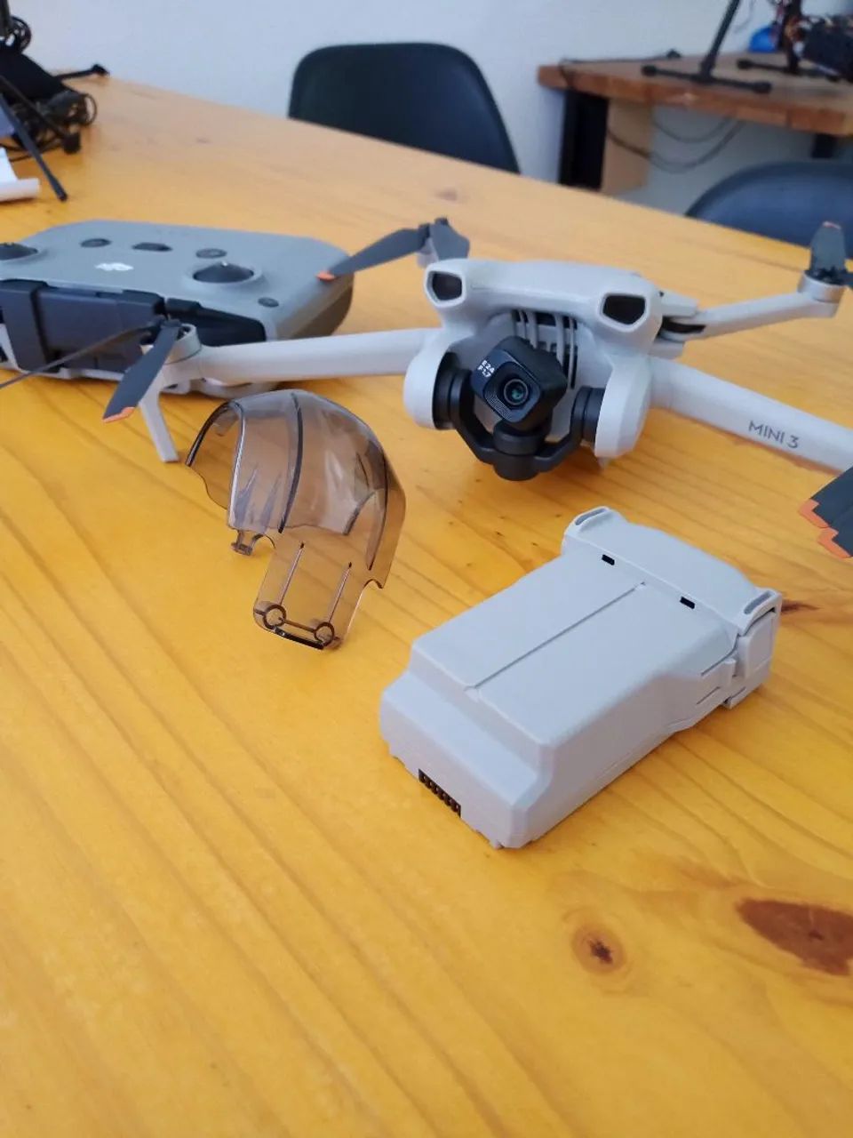 Drone DJI MINI 3 standard com 1 bateria e controle RCN1  - Foto 3