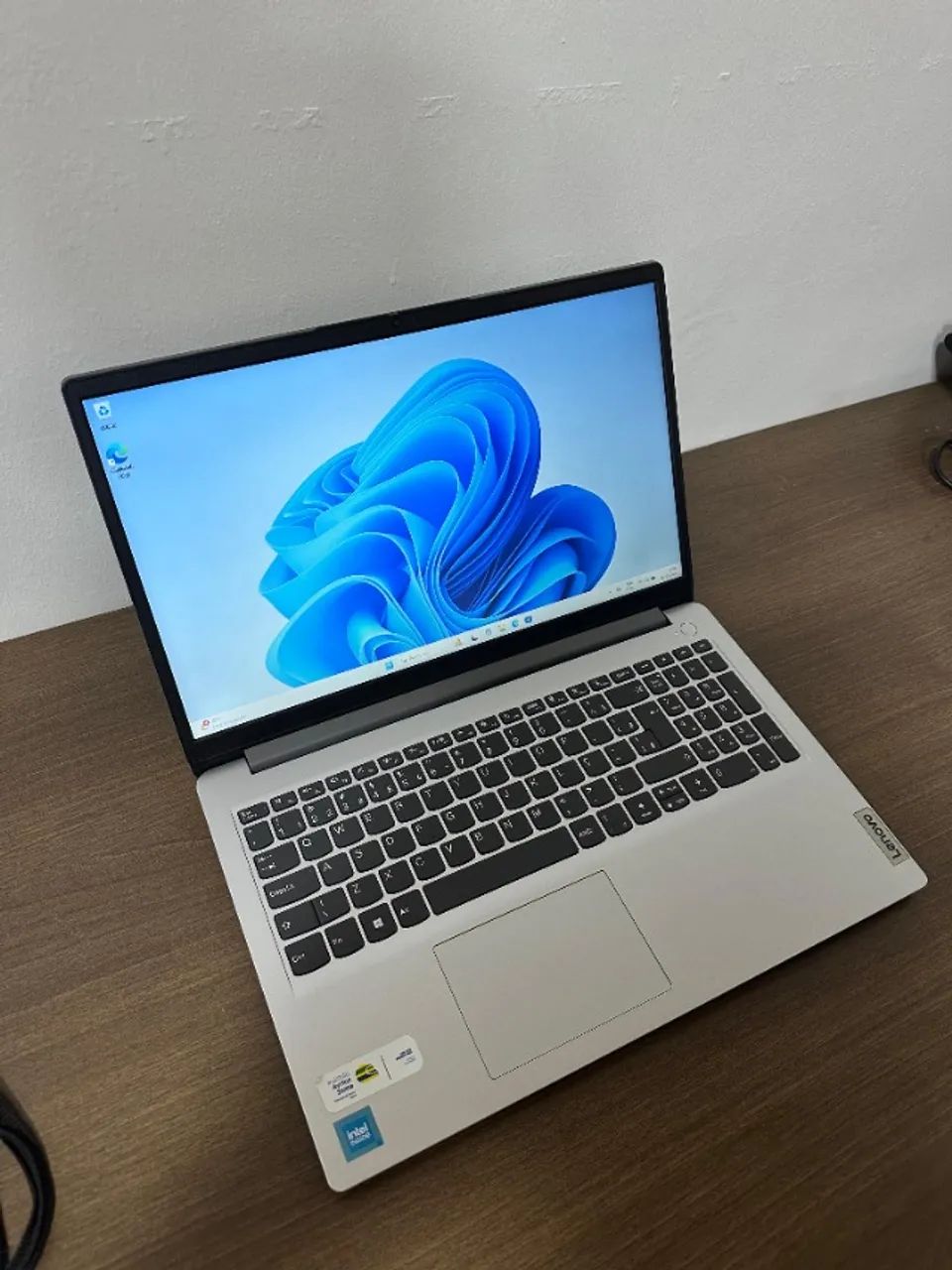 Lenovo Celeron N4500 12GB RAM DDR4 SSD 128GB - Excelente - Foto 3
