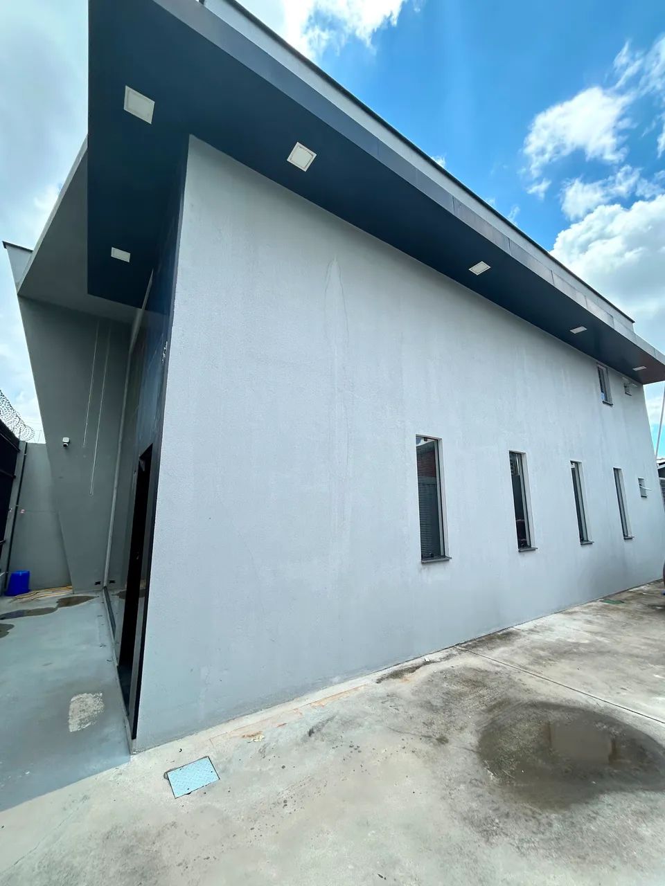 Alugo Prédio Duplex Comercial Próximo à Avenida das Torres  - Foto 4