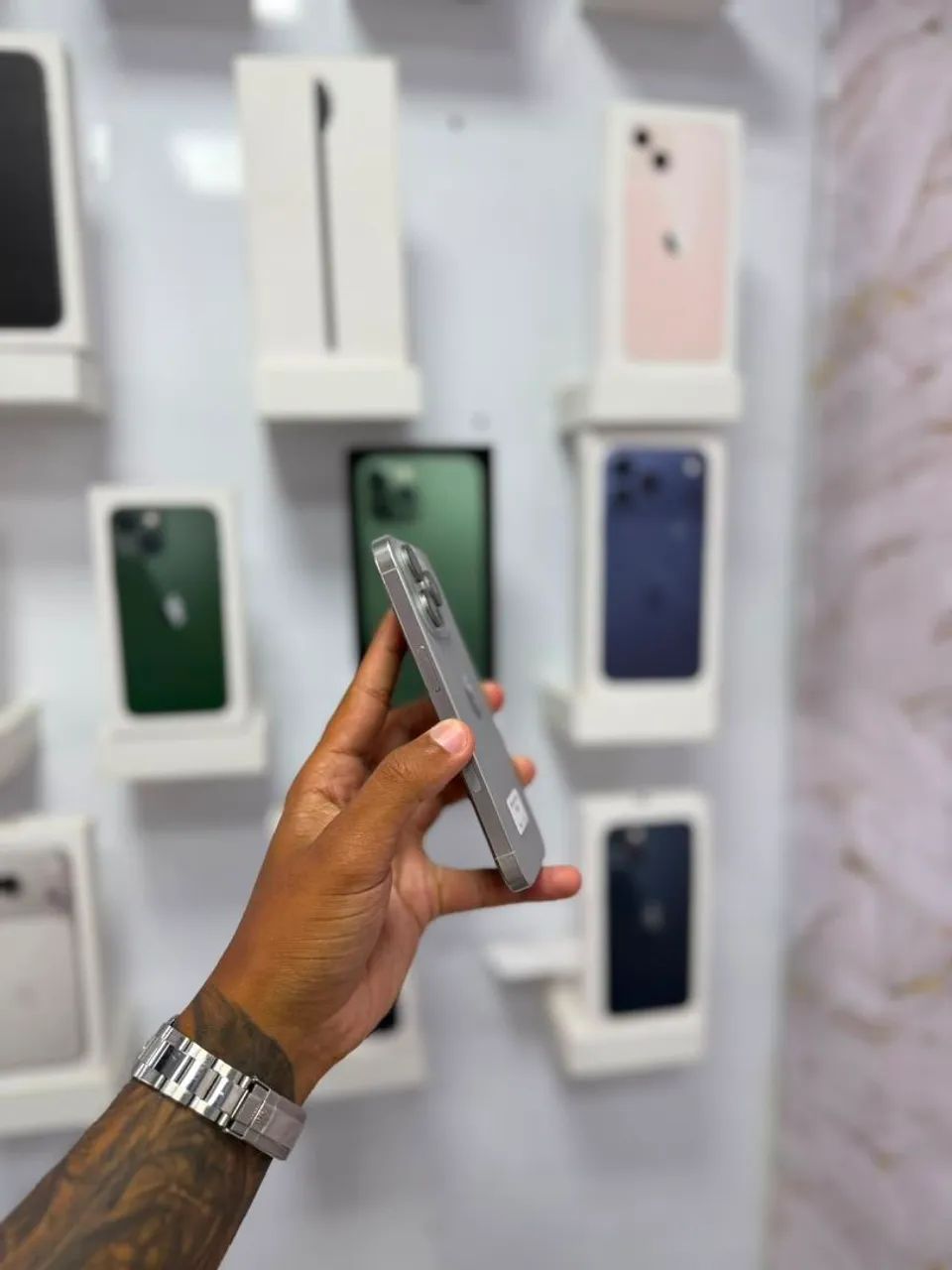 IPHONE 15 PRO 128GB<br>R$ 3.599 - Foto 5