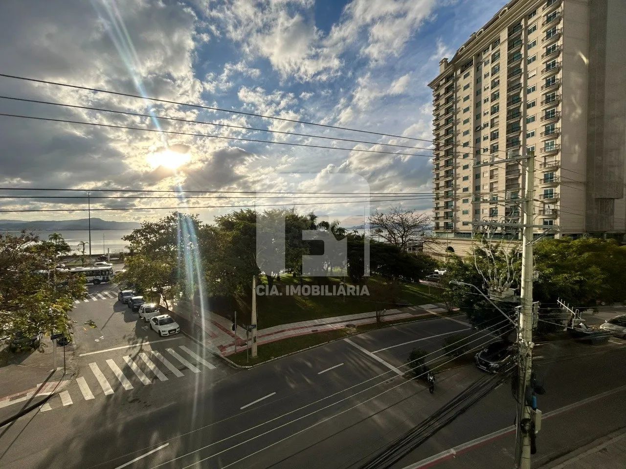 Apartamento de 3 suítes à venda na Agronômica - Foto 4