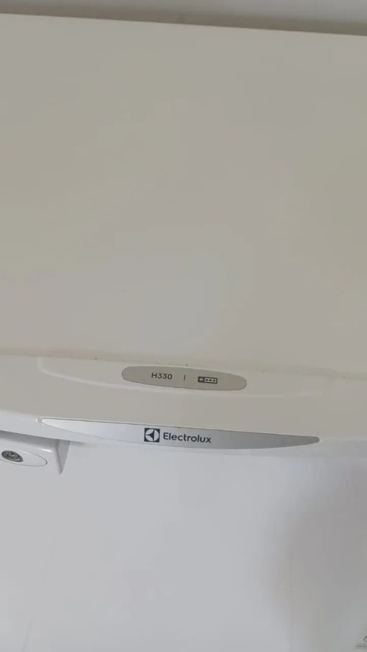 VENDE-SE FREEZER ELETROLUX NOVO, 324L. MENOS DE UM ANO DE USO  - Foto 2