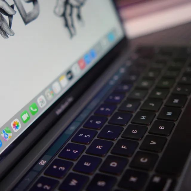 MacBook Pro M1 8/512GB 13" - Foto 3