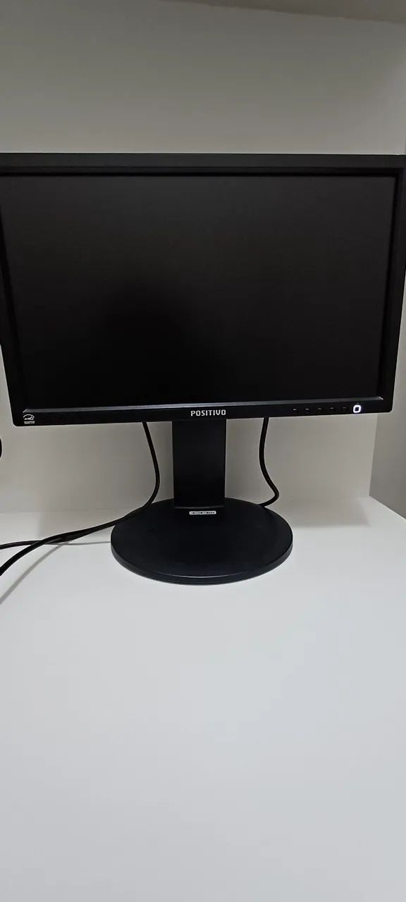 Monitor Positivo 19 polegadas <br>Entradas DVI e VGA<br>Funcionando perfeitamente - Foto 4