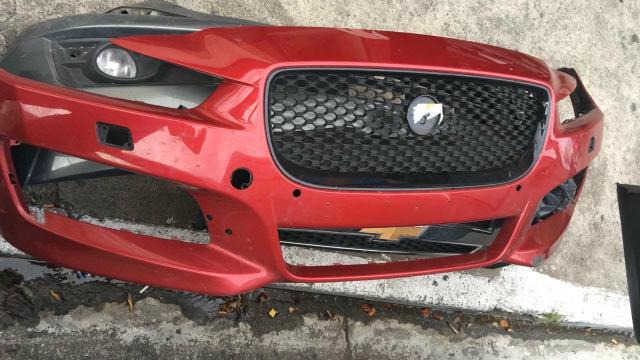Parachoque dianteiro jaguar XE 15