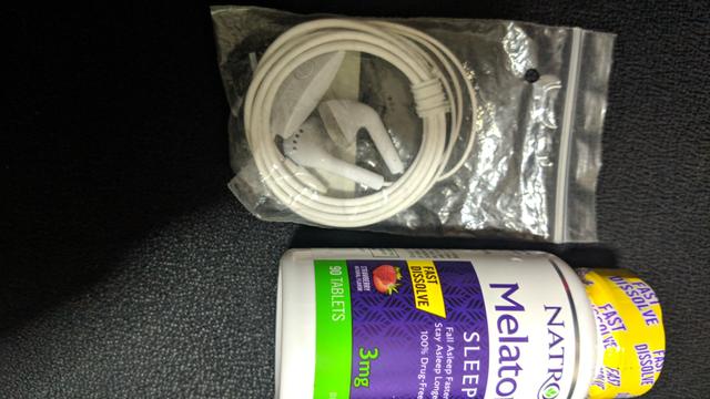 Fone de ouvido serve em iphone, motorola apple samsung etc. - Foto 2