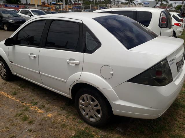 Fiesta sedan 2013 1.6 completo. financio ate 48 x - Foto 3