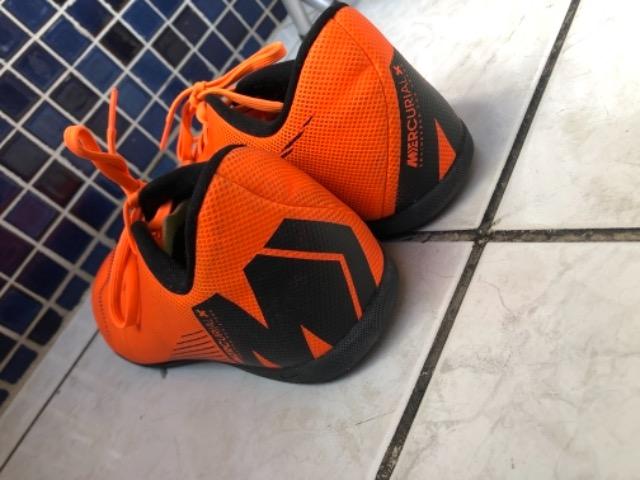 Chuteira Futsal Nike Mercurial Superfly 6 Club - Laranja e Preto - Foto 3