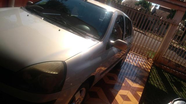 Clio sedan completo abaixo da fipe - Foto 5