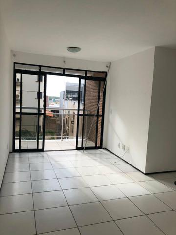 Vendo excelente Apartamento Edifício Premier Renascença
