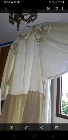 Vestido em crepe com bordado farm. usado pouquíssimas vezes