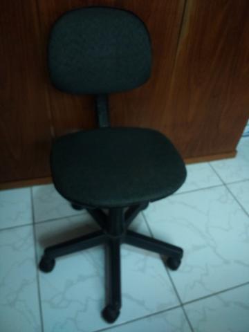 Cadeira Giratoria para Mesa 7
