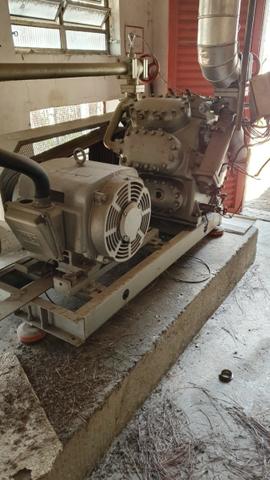 Compressores / Tanques/