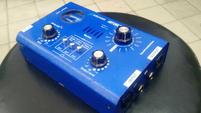 Pré amplificador valvulado para microfone