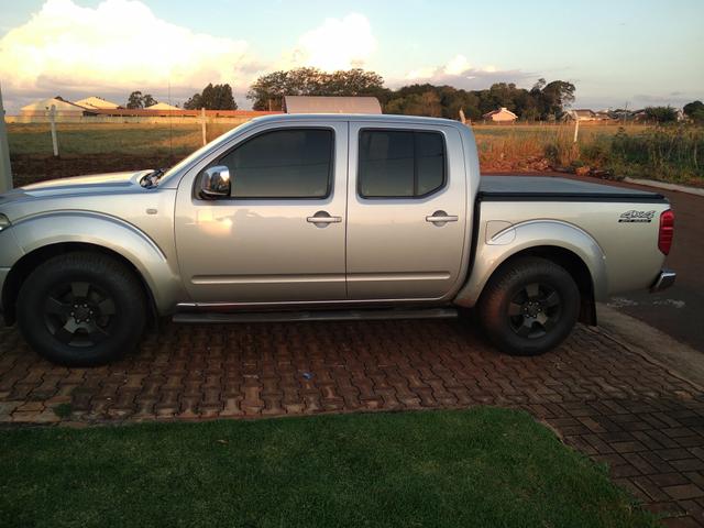 Frontier Sel automático ano 2008 4x4
