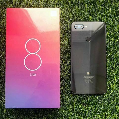 Mi 8 lite com 64gb de Memória- Lacrado-(Loja na Cohab) - Foto 4