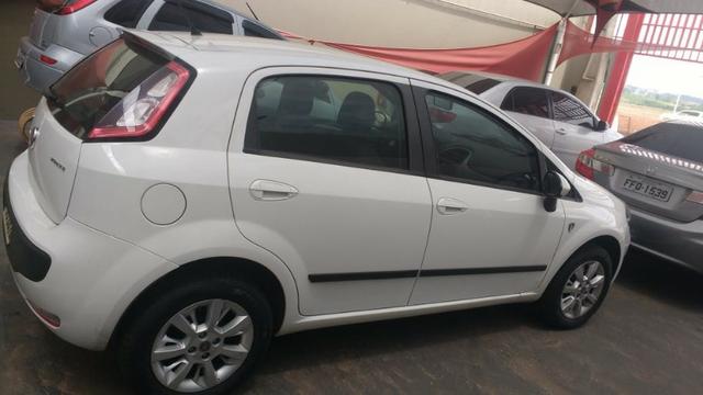 Punto Attractive Italia Completo 1.4 Flex 4 Portas Branco - Foto 12