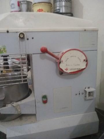 Vende se batedeira de bolo - Foto 2