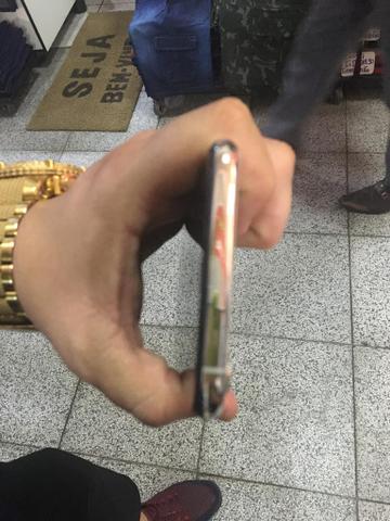 Imperdível iPhone XS Max 512 giga branco 6000 parcelo acréscimo da maquininha - Foto 5