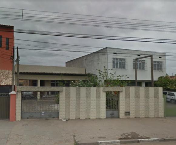 Alugo casa de 4 quartos na Av. 28 de março