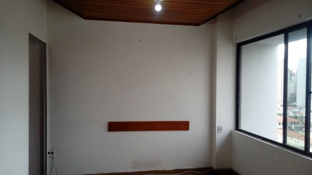 Sala próximo da CERT com 30 m2 02 divisórias 8º andar - Foto 15