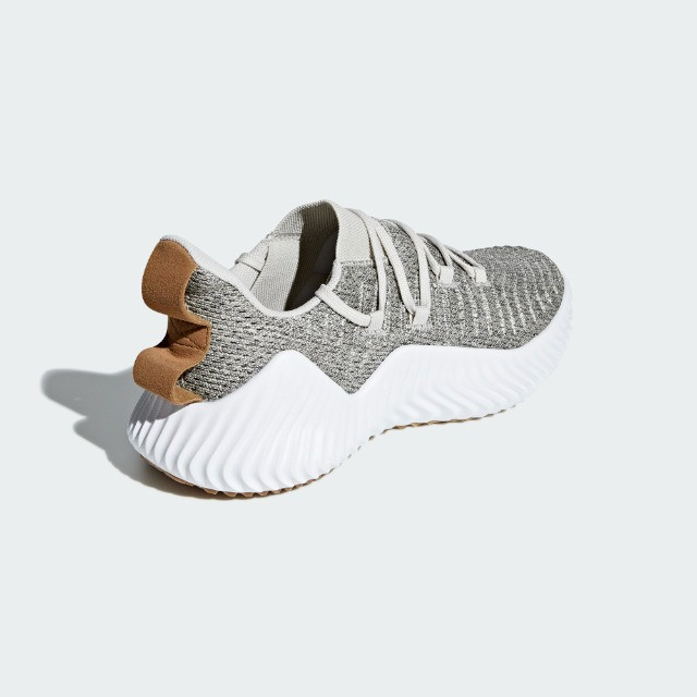 tênis alphabounce trainer