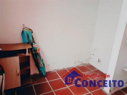 C04 - Linda residência próxima à Avenida principal - Foto 17