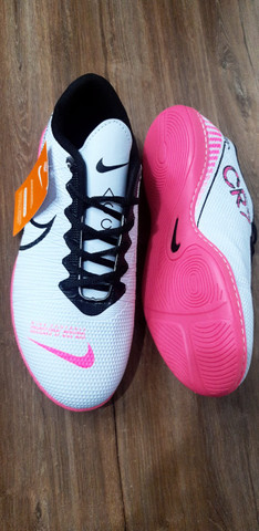 tenis de futsal costurado