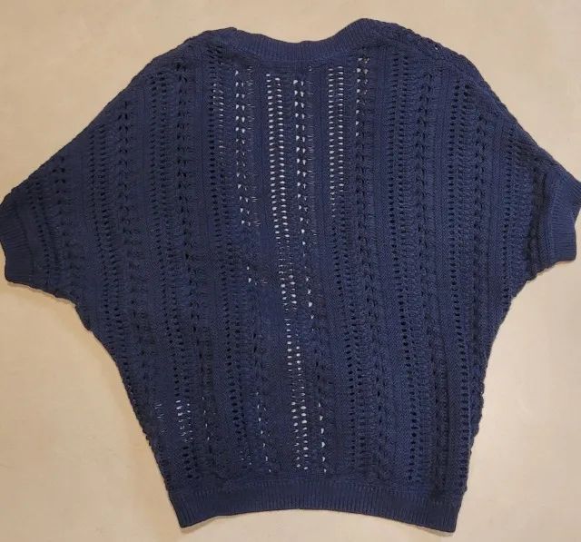 Bolero de tricô GAP kids tamanho 4/5 anos, modelo grande veste até 7 anos.  - Foto 3