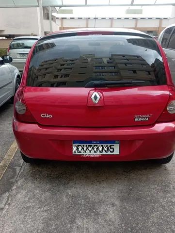 Vendo Clio hatch 4 portas completo