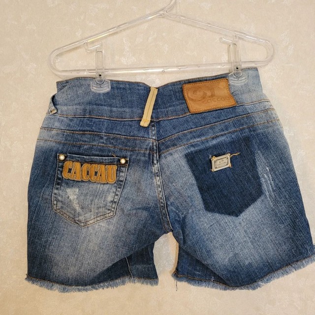Shorts jens feminino marca Cacau  - Foto 2