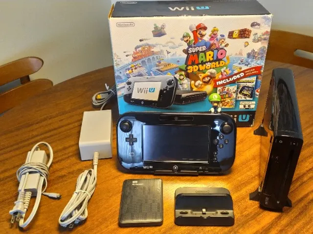 Console Nintendo Wii U + Super Mario 3d World na Memória