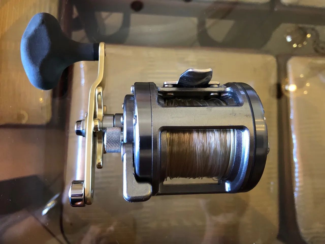 Carretilha Shimano Tekota500 - Foto 4